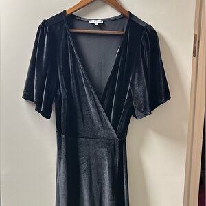 BalticBorn black velvet dress - XL